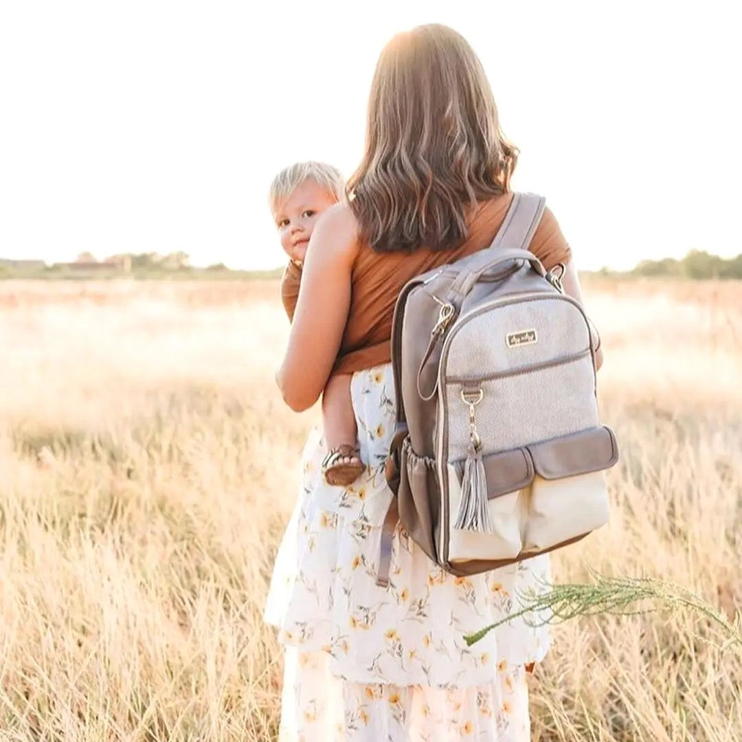 Itzy Ritzy Boss Bag • Vanilla Latte