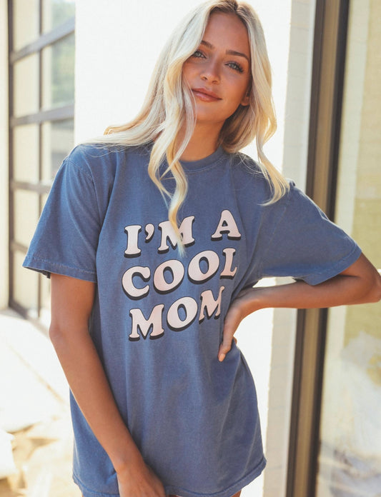 Cool mom tee