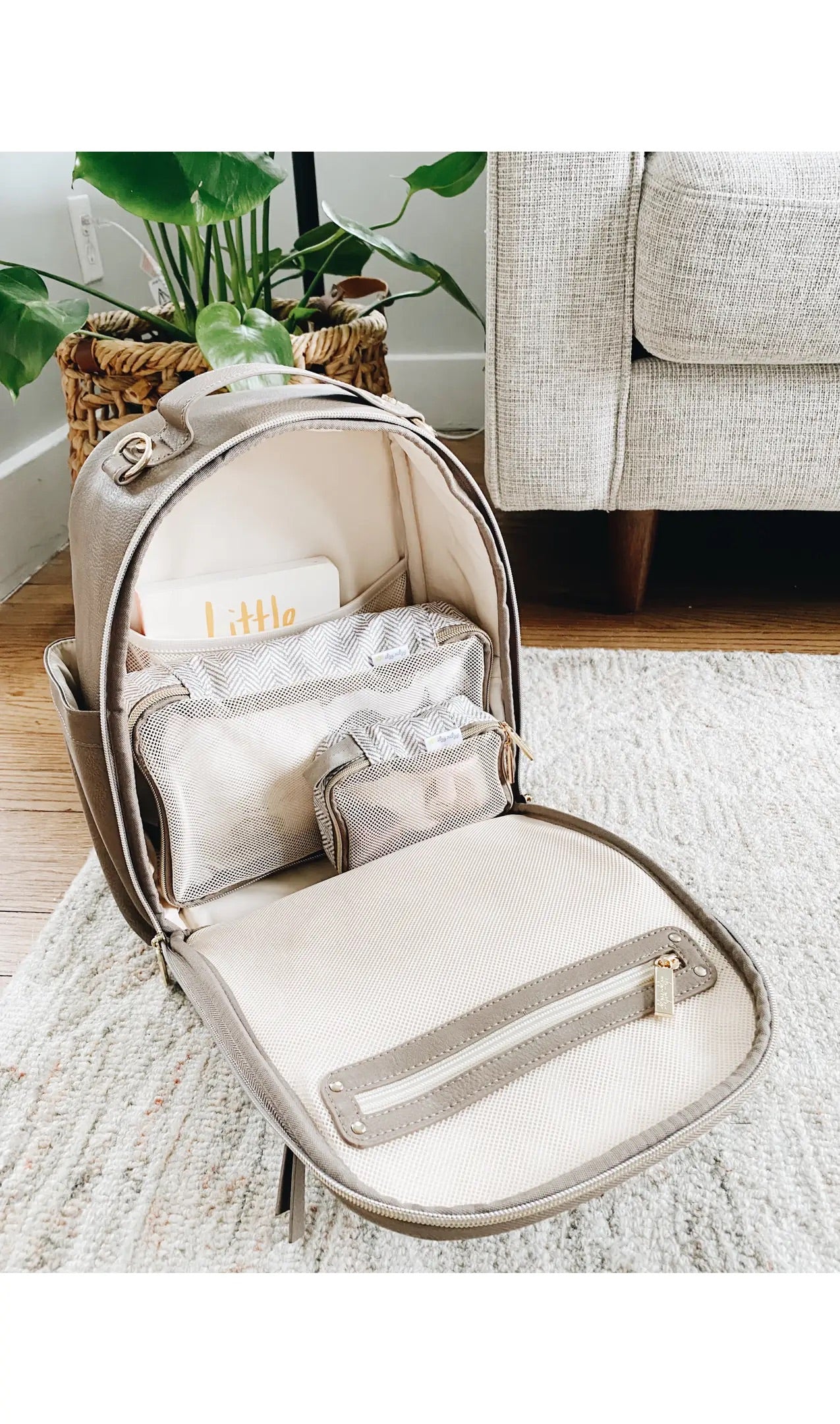 Itzy Ritzy Mini • Taupe