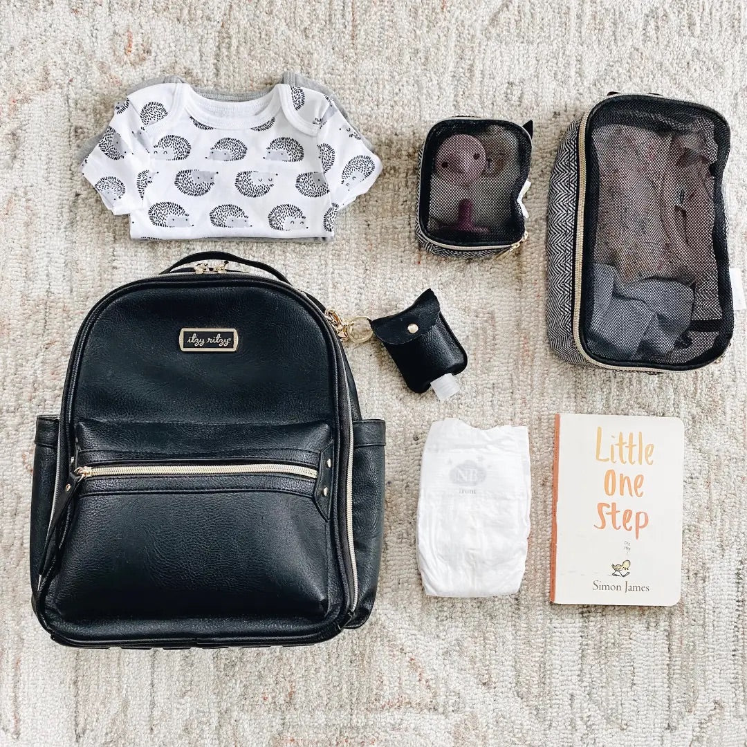 Itzy Ritzy Mini • Black