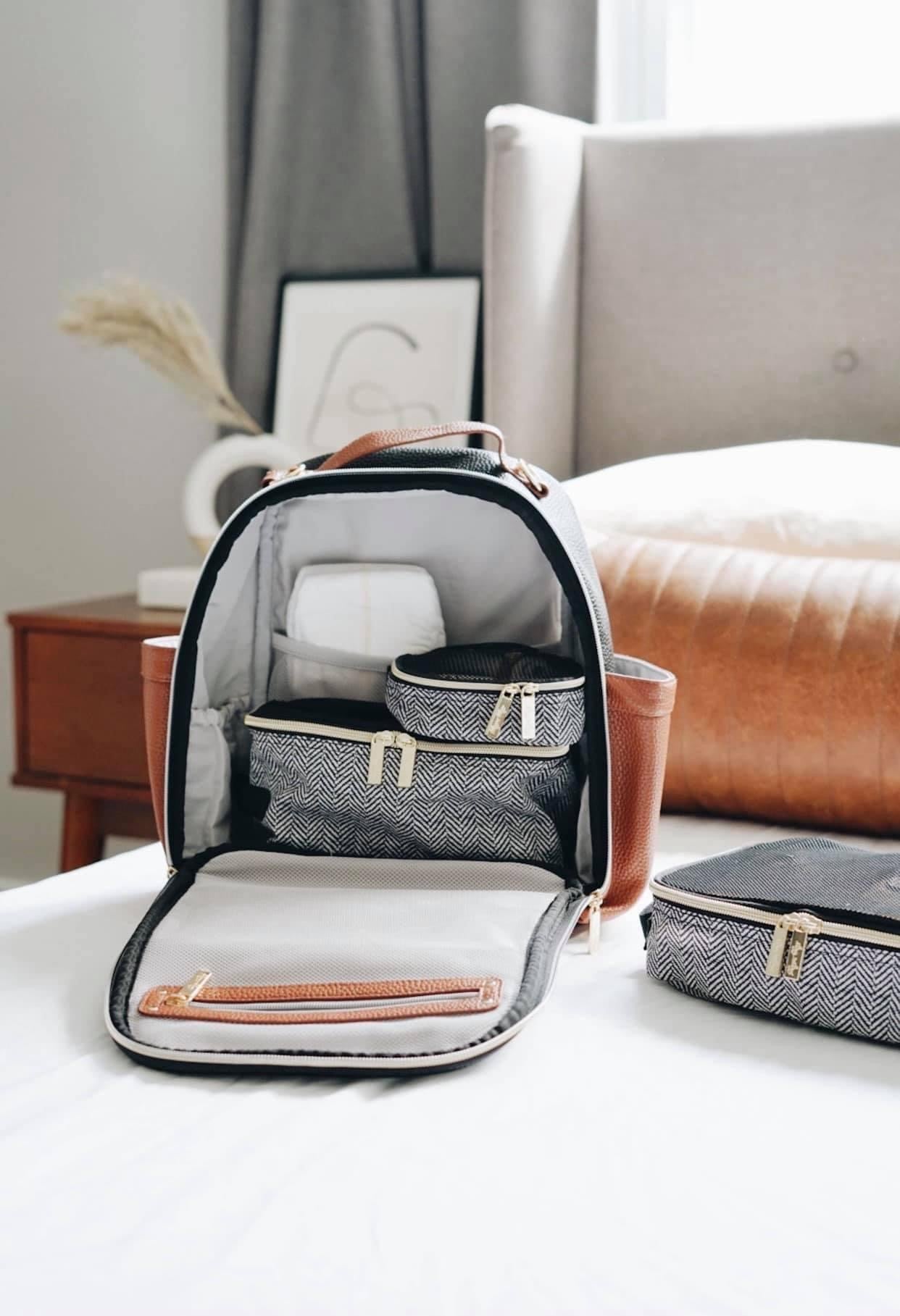 Itzy Ritzy Mini • Coffee & Cream